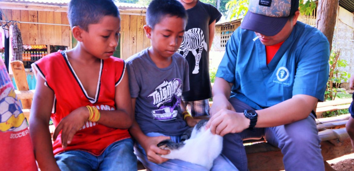 ‘It’s very helpful to us:’ a recipient expresses gratitude to the university’s vaccination drive