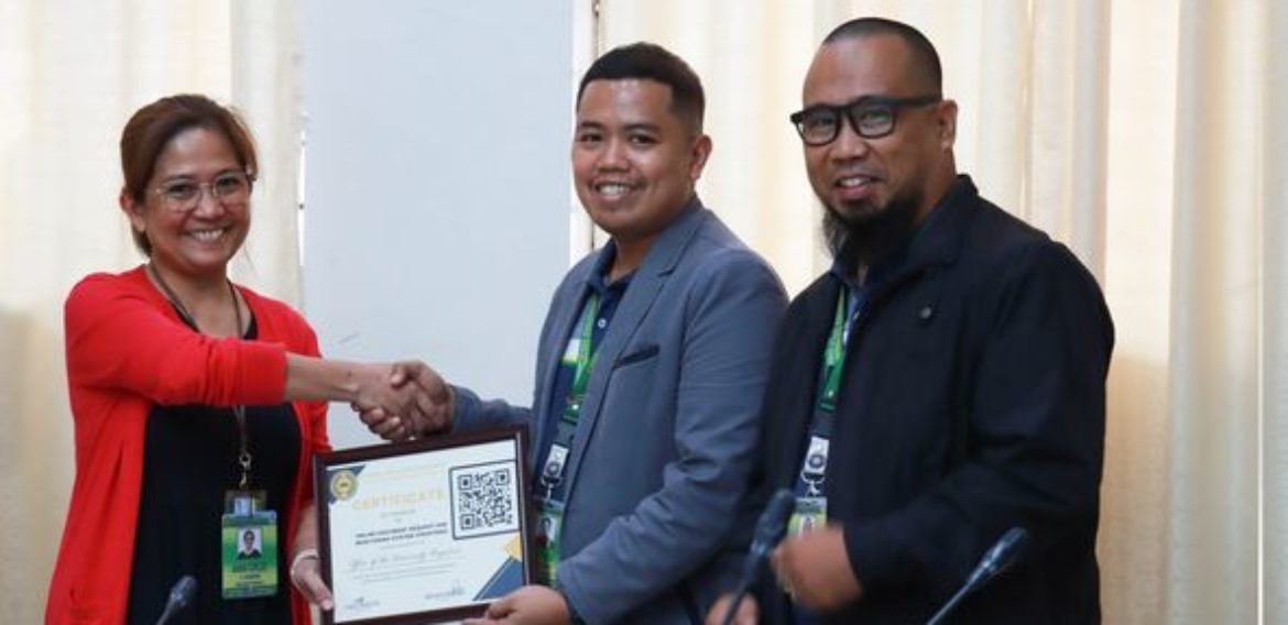 [𝗛𝗔𝗣𝗣𝗘𝗡𝗜𝗡𝗚 𝗡𝗢𝗪] Turnover and User’s Training of the ‘𝗢𝗻𝗹𝗶𝗻𝗲 𝗗𝗼𝗰𝘂𝗺𝗲𝗻𝘁 𝗥𝗲𝗾𝘂𝗲𝘀𝘁 𝗮𝗻𝗱 𝗠𝗼𝗻𝗶𝘁𝗼𝗿𝗶𝗻𝗴 𝗦𝘆𝘀𝘁𝗲𝗺’ for the Office of the University Registrar and Digital Transformation Office held at the Office of the President Conference Room, January 26.