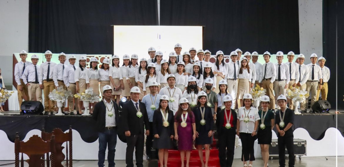 [EARLIER TODAY] Department of Civil Engineering held its First 𝗛𝗮𝗿𝗱 𝗛𝗮𝘁𝘁𝗶𝗻𝗴 𝗖𝗲𝗿𝗲𝗺𝗼𝗻𝘆 at the University Convention Center, February 9.
