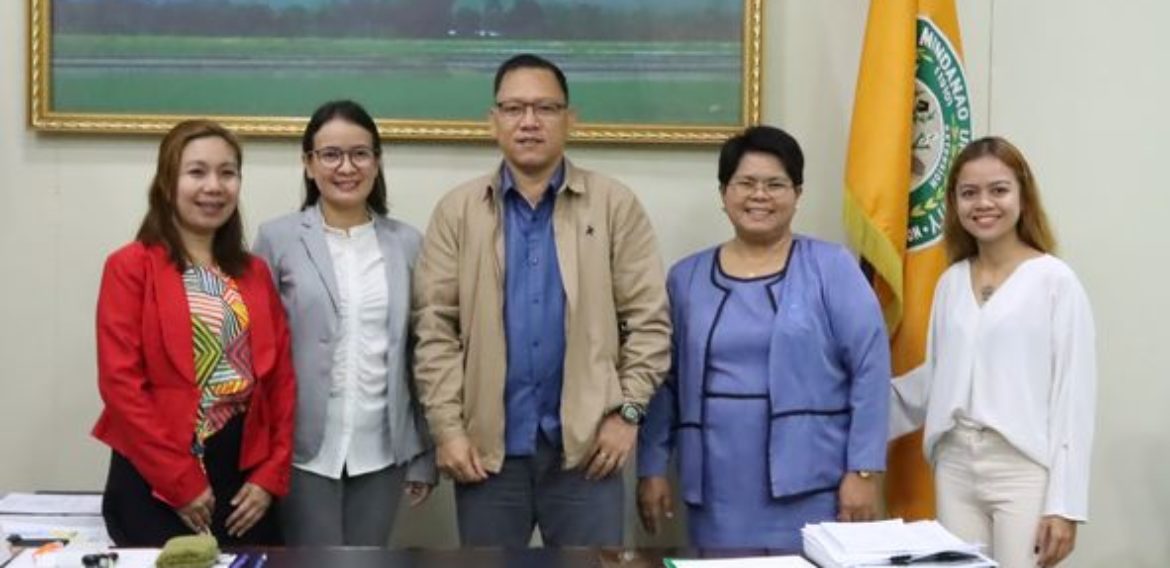 Ceremonial MOA Signing of CMU with Philippine College Foundation