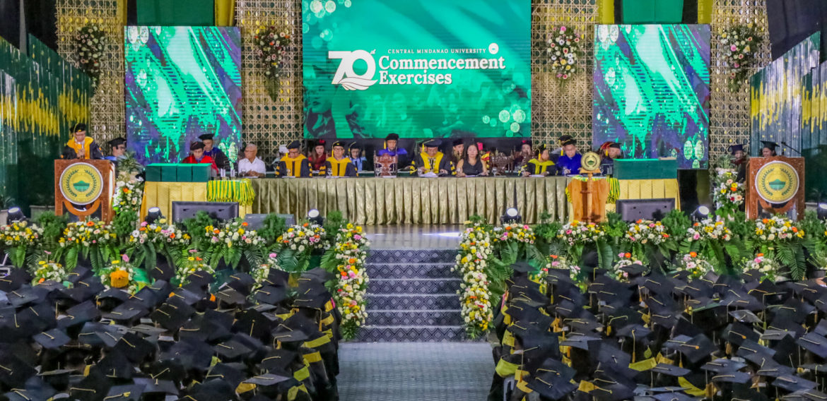 CMU celebrates 70th commencement exercises
