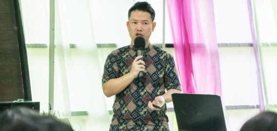 CMU hosts Malaysian researcher to advance tick-borne disease research collab