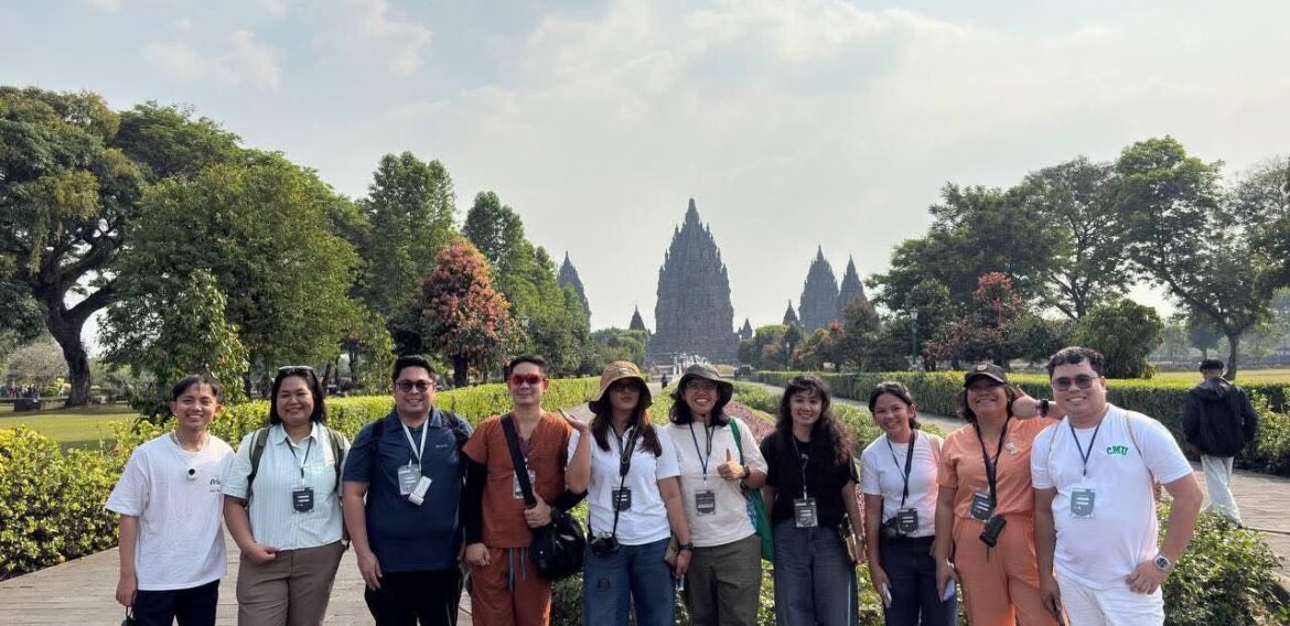 CMU faculty join int’l wildlife summer course in Indonesia