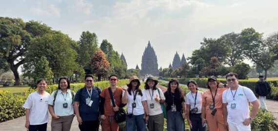 CMU faculty join int’l wildlife summer course in Indonesia